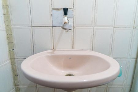 Casa para alugar com 40m², 1 quarto e sem vagaBanheiro Detalhe
