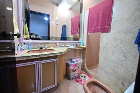 Casa para alugar com 400m², 5 quartos e 4 vagasBanheiro