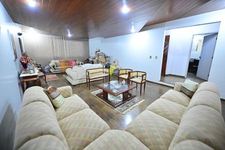 Casa para alugar com 400m², 5 quartos e 4 vagasSala