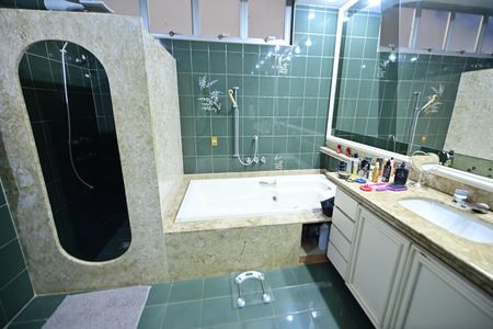 Casa para alugar com 400m², 5 quartos e 4 vagasBanheiro