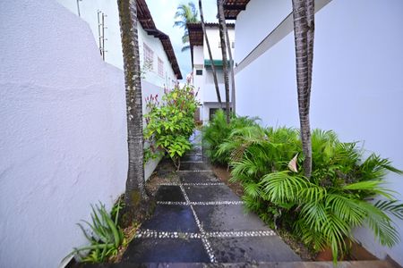 Casa para alugar com 400m², 5 quartos e 4 vagasCorredor