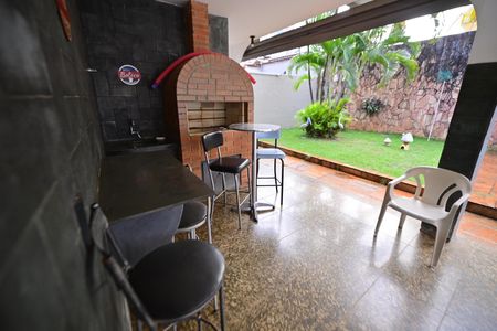 Casa para alugar com 400m², 5 quartos e 4 vagasVaranda da Sala