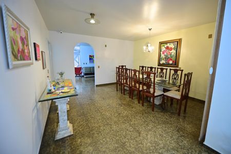 Casa para alugar com 400m², 5 quartos e 4 vagasSala