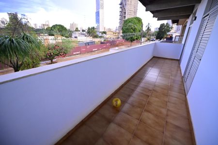 Casa para alugar com 400m², 5 quartos e 4 vagasVaranda do Quarto 2