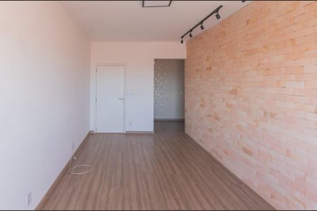 Apartamento à venda com 70m², 2 quartos e 1 vagaSala