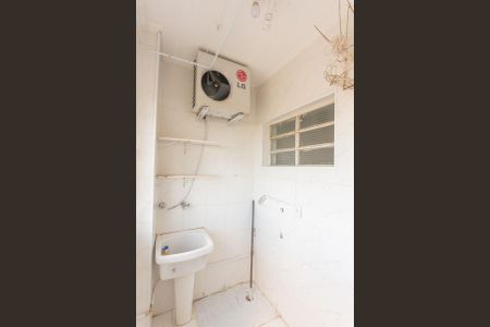 Apartamento à venda com 70m², 2 quartos e 1 vagaÁrea de Serviço