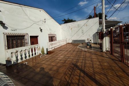 Casa à venda com 260m², 2 quartos e 4 vagasQuintal - Garagem