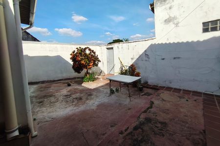 Casa à venda com 260m², 2 quartos e 4 vagasQuintal