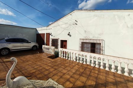 Casa à venda com 260m², 2 quartos e 4 vagasQuintal - Garagem