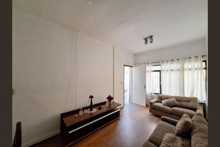 Casa à venda com 120m², 3 quartos e 1 vagaSala