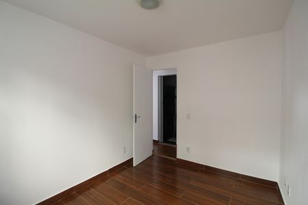 Quarto 1 de apartamento para alugar com 2 quartos, 56m² em Anil, Rio de Janeiro