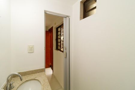 Apartamento à venda com 98m², 2 quartos e sem vaga Apartamento à venda com 98m², 2 quartos e sem vagaBanheiro do Quarto / Escritório