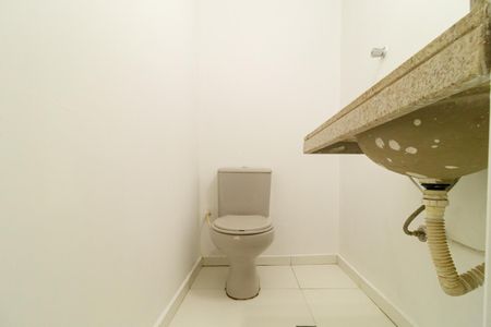 Apartamento à venda com 98m², 2 quartos e sem vaga Apartamento à venda com 98m², 2 quartos e sem vagaBanheiro do Quarto / Escritório