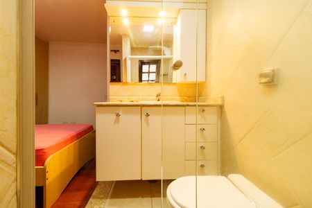 Apartamento à venda com 98m², 2 quartos e sem vaga Apartamento à venda com 98m², 2 quartos e sem vagaBanheiro da Suíte