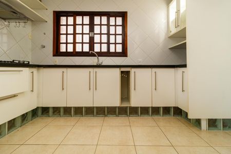 Apartamento à venda com 98m², 2 quartos e sem vaga Apartamento à venda com 98m², 2 quartos e sem vagaCozinha