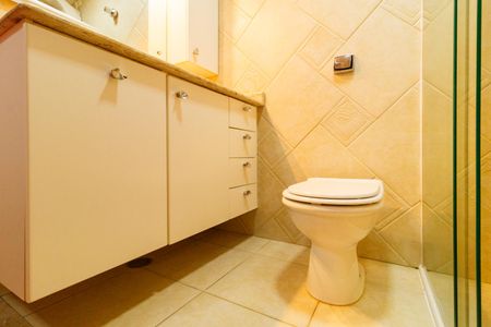 Apartamento à venda com 98m², 2 quartos e sem vaga Apartamento à venda com 98m², 2 quartos e sem vagaBanheiro da Suíte