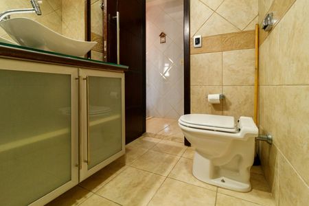 Apartamento à venda com 98m², 2 quartos e sem vaga Apartamento à venda com 98m², 2 quartos e sem vagaBanheiro