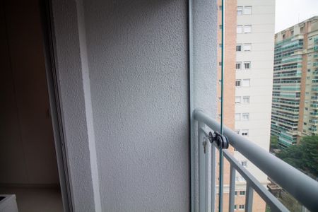 Studio para alugar com 24m², 1 quarto e sem vaga Studio para alugar com 24m², 1 quarto e sem vagaVaranda da Studio