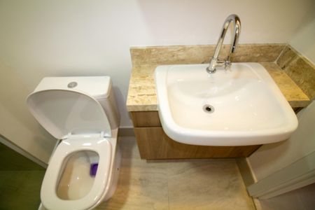 Studio para alugar com 24m², 1 quarto e sem vaga Studio para alugar com 24m², 1 quarto e sem vagaBanheiro social