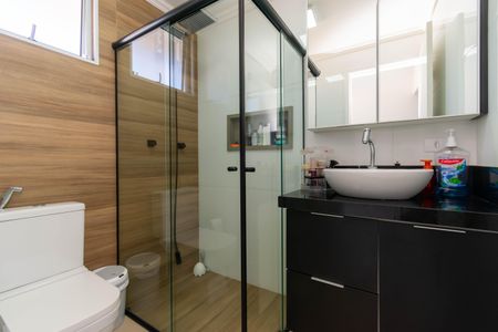 Casa à venda com 100m², 2 quartos e 4 vagasBanheiro da Suíte