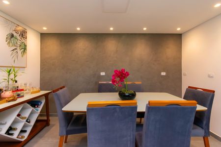 Casa à venda com 100m², 2 quartos e 4 vagasCopa