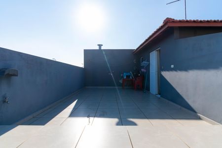 Casa à venda com 100m², 2 quartos e 4 vagasVaranda do Quarto 1