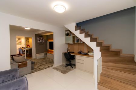 Casa à venda com 100m², 2 quartos e 4 vagasEscritório