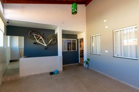 Casa à venda com 100m², 2 quartos e 4 vagasGaragem