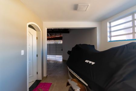 Casa à venda com 100m², 2 quartos e 4 vagasGaragem