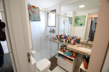 Apartamento à venda com 108m², 3 quartos e 2 vagasBanheiro 