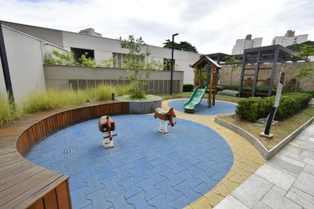 Apartamento à venda com 108m², 3 quartos e 2 vagasÁrea comum - Playground
