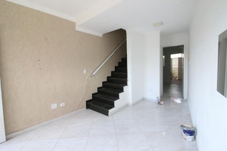 Casa à venda com 59m², 2 quartos e 1 vagaSala