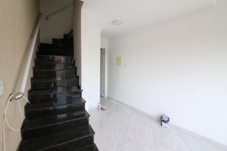 Casa à venda com 59m², 2 quartos e 1 vagaSala