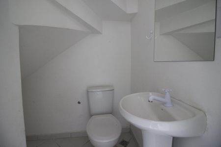 Casa à venda com 59m², 2 quartos e 1 vagaLavabo