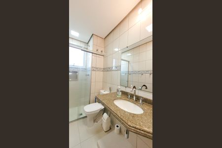 Apartamento à venda com 130m², 4 quartos e 3 vagasBanheiro Social