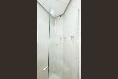 Apartamento à venda com 130m², 4 quartos e 3 vagasBanheiro da Suite 2