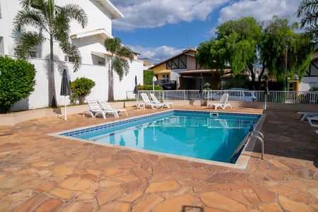 Casa de condomínio para alugar com 186m², 3 quartos e 2 vagas Casa de condomínio para alugar com 186m², 3 quartos e 2 vagasÁrea comum - Piscina