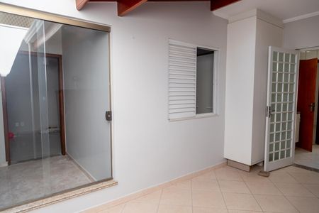 Casa de condomínio para alugar com 186m², 3 quartos e 2 vagas Casa de condomínio para alugar com 186m², 3 quartos e 2 vagasÁrea de Serviço