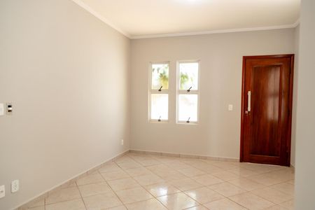 Casa de condomínio para alugar com 186m², 3 quartos e 2 vagas Casa de condomínio para alugar com 186m², 3 quartos e 2 vagasSala