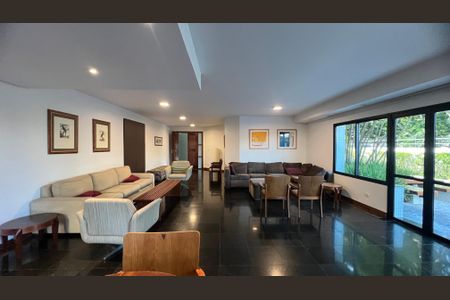 Apartamento à venda com 280m², 4 quartos e 4 vagasÁrea comum - Salão de Festas