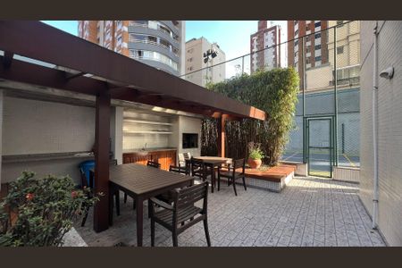 Apartamento à venda com 280m², 4 quartos e 4 vagasÁrea comum - Churrasqueira