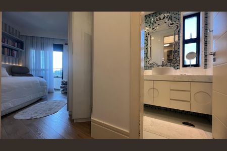 Apartamento à venda com 280m², 4 quartos e 4 vagasSuite 1