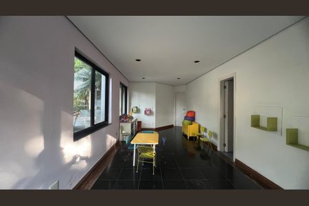 Apartamento à venda com 280m², 4 quartos e 4 vagasÁrea comum - Brinquedoteca