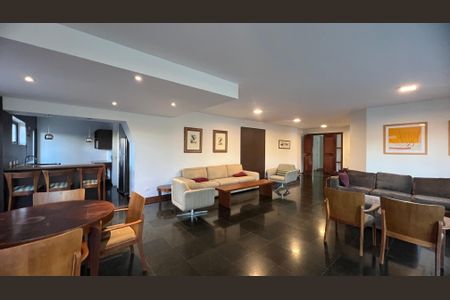 Apartamento à venda com 280m², 4 quartos e 4 vagasÁrea comum - Salão de Festas