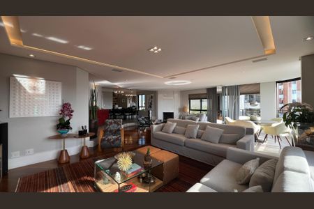 Apartamento à venda com 280m², 4 quartos e 4 vagasSala