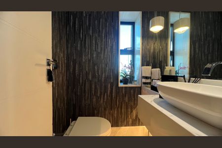 Apartamento à venda com 280m², 4 quartos e 4 vagasLavabo Sala