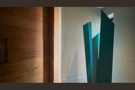 Apartamento à venda com 280m², 4 quartos e 4 vagasEntrada