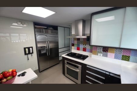 Apartamento à venda com 280m², 4 quartos e 4 vagasCozinha