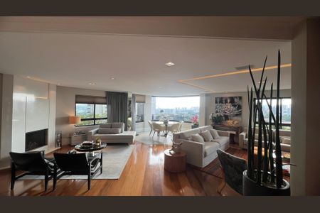 Apartamento à venda com 280m², 4 quartos e 4 vagasSala