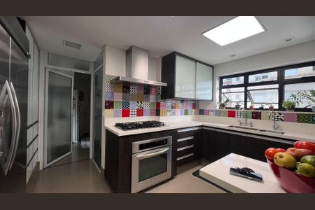 Apartamento à venda com 280m², 4 quartos e 4 vagasCozinha